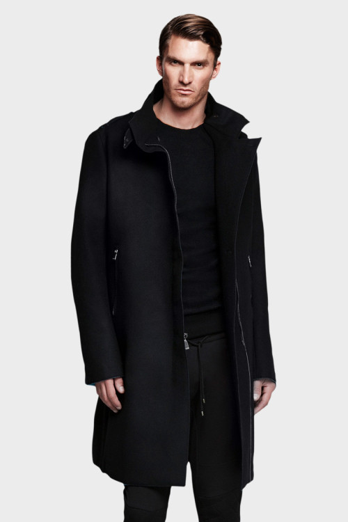 Vestibulum ante ipsum primis